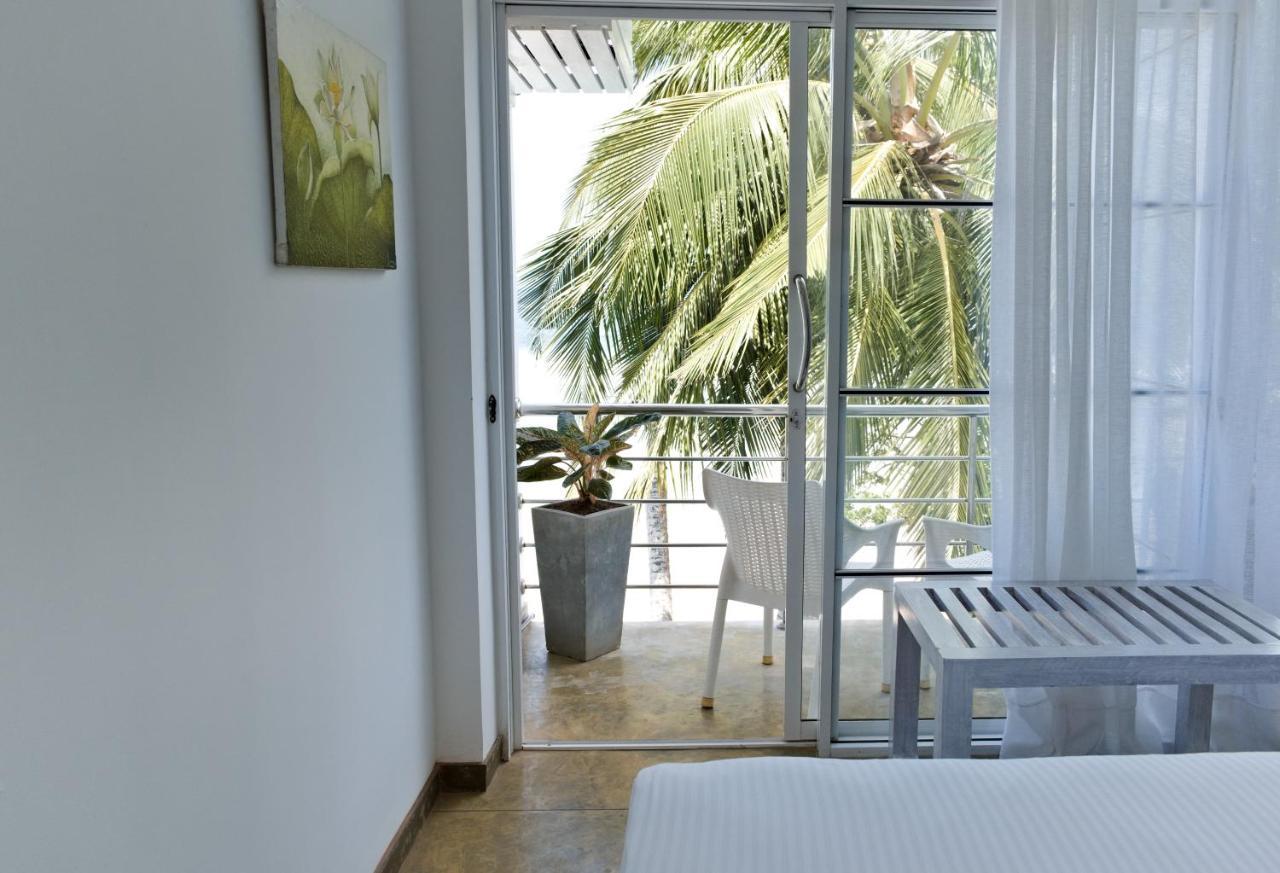 Smeralda Beach Hotel Dikwella Eksteriør billede