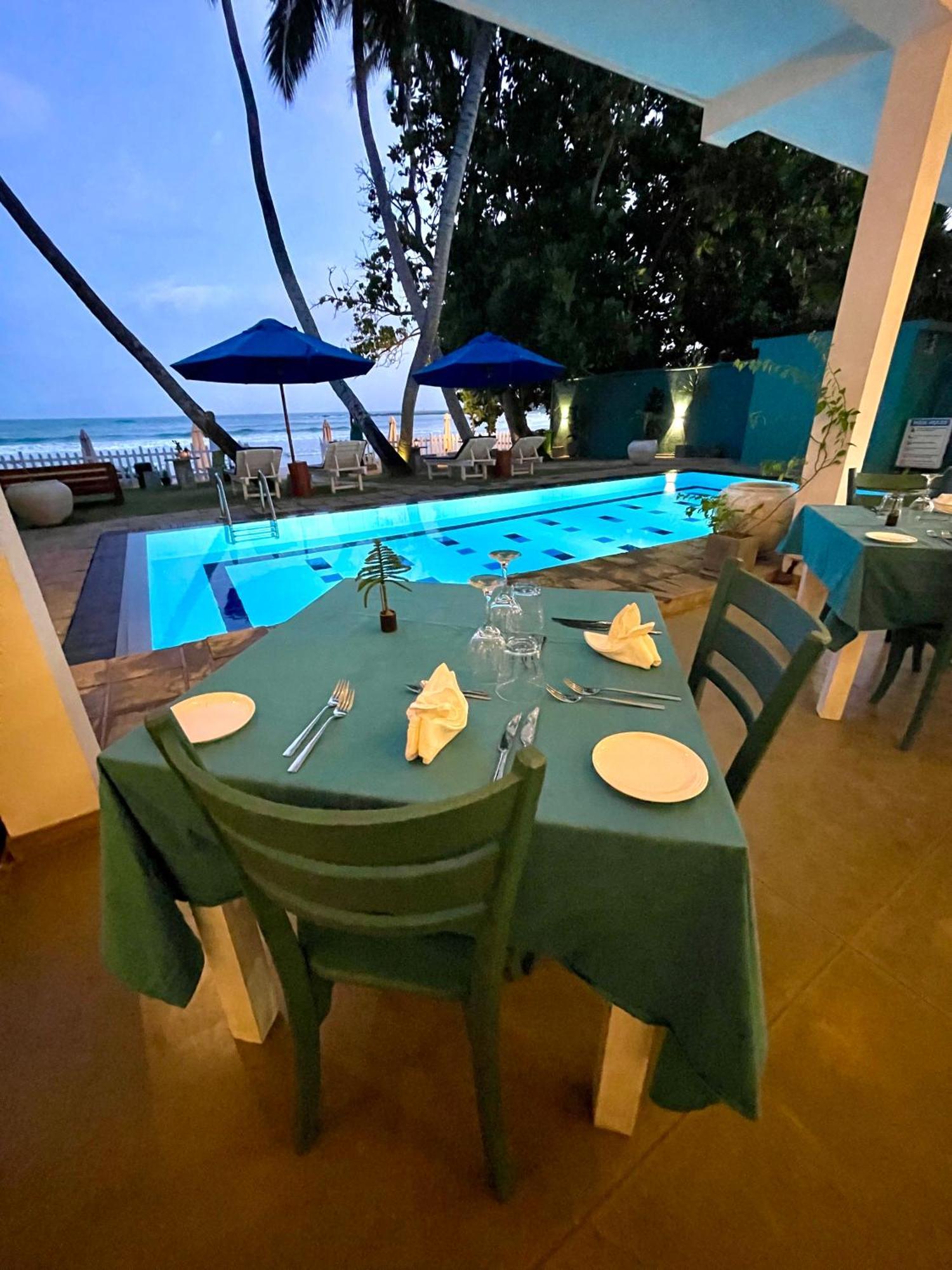 Smeralda Beach Hotel Dikwella Eksteriør billede